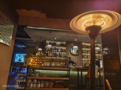 -顽啤熊·酒客酒馆(苏城夜景必选店)