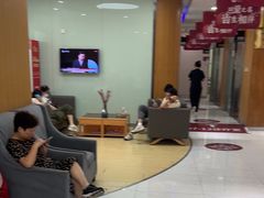 -雅悦齿科(顾村公园店)
