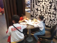 等位区-麦当劳(芜湖中山南路店)