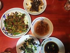 -窄巷子陕菜馆·地道陕西菜(粉巷店)