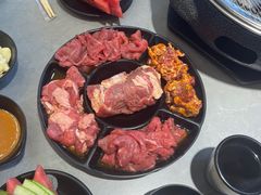 -啊美丽炭火烤肉(滑翔一店)