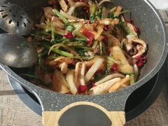 -鸡遇虾煲干锅火锅(小寨金莎店)