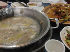 -老来福·非遗酸汤兔(凯旋路店)
