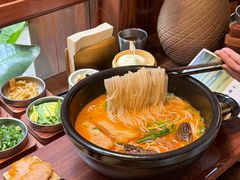 -银米·云南传统过桥米线(双廊黑金冠店)