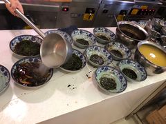 -老新隆牛肉锅贴(新街口店)