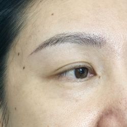 -一个差评成就的纹眉店