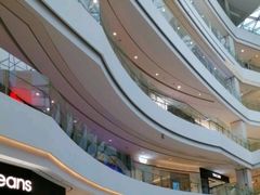 -LuOne凯德晶萃广场(徐家汇路店)