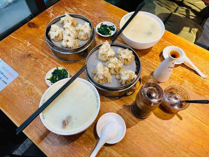 清和元(铜锣湾店)-"菜品:太原老字号国营餐厅,我们点了清汤锅.