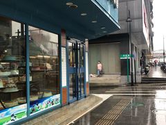 -老婆大人量贩零食连锁(萧山临浦店)