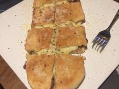 金枪鱼爆浆披萨-造精酿餐厅