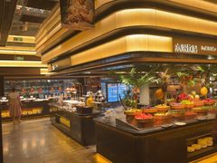 -钱小奴海鲜自助黑金店(杭州滨江龙湖店)