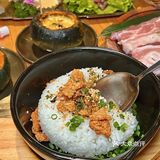 卧卧卧！！烤肉店也换万圣节皮肤了！！