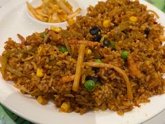 鱼香肉丝炒饭-令氏家外家周礼食府(桥南店)