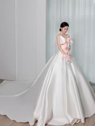 -伯瓷皇后婚纱艺术空间