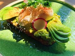牛油果温泉蛋吐司-O'mills Sourdough Bakery&Bistro(永嘉路店)