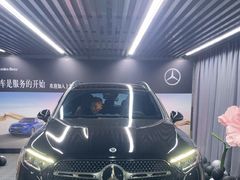 -上海星瀚奔驰4S店(红柳路店)