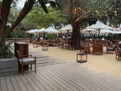 -三亚艾迪逊酒店·海滩烧烤 BARBACOA·现场乐队·浪漫晚餐·烧烤海鲜