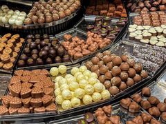 -Laderach 莱德拉(上海环贸iapm店)