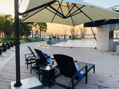 -上海滴水湖皇冠假日酒店