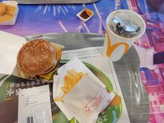 -麦当劳(金山红星美凯龙DT店)