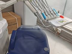 -上海仁爱医院口腔科 · 种植