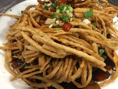 皮蛋拌馓子-沈记烧烤海鲜(江汉二路店)