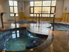 -大连金石滩绿发温泉假日酒店