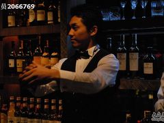 -格兰酒吧Glen Bar