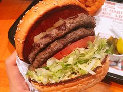 -The Habit Burger Grill 哈比特汉堡(复兴soho店)