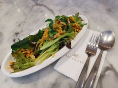 芒果蟹肉沙拉芒果汁-Lex Coffee