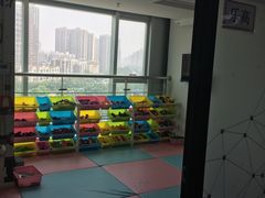 -瓦力工厂机器人少儿编程教育(电子城校区)