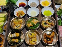 -围炉肉舍丹东海鲜烤肉·烤活鳗(步行街店)
