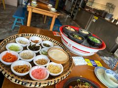 -包整·丝娃娃(一览甲秀楼风景店)