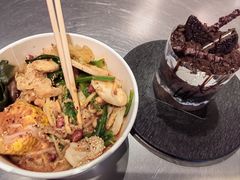 -W COLLECTIVE  DESSERT SHOP