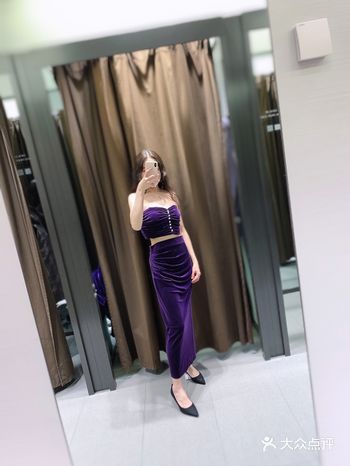 地理位置： 贵阳大十字  特色推荐： 各种丝绒