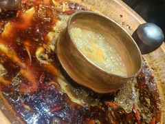 -山城鼎重庆老火锅(西安钟楼店)
