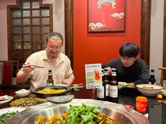 -川流不息·地道川菜·小龙虾(新松江路店)