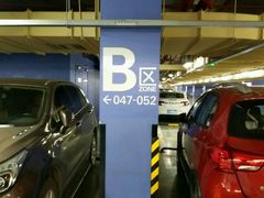 -上海来福士广场-停车场