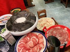 -沸炉重庆老火锅(军事博物馆店)