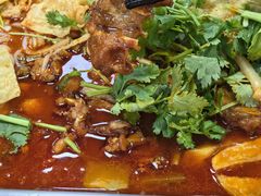 -在巷子里的烤肉店·螺蛳粉烤鱼·牛蛙(和美城店)