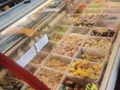 自助取餐区-崖口煲仔饭
