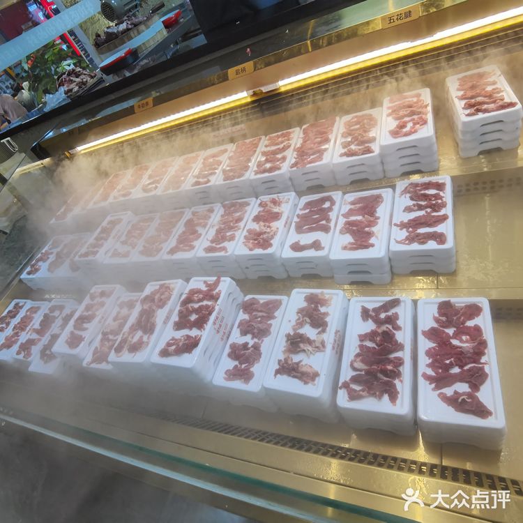 鲜切牛肉～无限♾️涮！嘎嘎爽