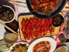 -肥肥虾庄·金牌油焖大虾(汉街SKP店)