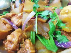 -奇味鸡煲(麦地店)