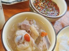 -梁姐啤酒鱼(兴坪古镇店)