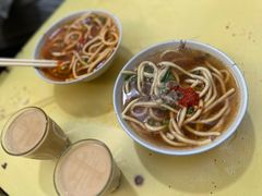 牛肉藏面-老光明岗琼甜茶馆