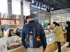 -焙丽拾光(麦凯乐直营店)