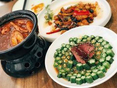 黑椒牛肉拼秋葵-将相和·海鲜蒸饺大连菜