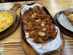 -老东镇啤酒屋海鲜加工·蒸汽海鲜·海鲜烧烤(台东店)