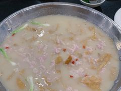 -老来福·非遗酸汤兔(凯旋路店)